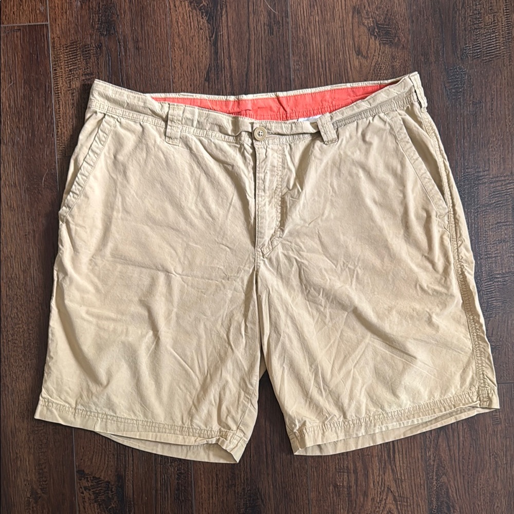 COLUMBIA MENS COTTON SHORTS KHAKIS FLAT FRONT POCKETS TAN ATHLEISURE 38